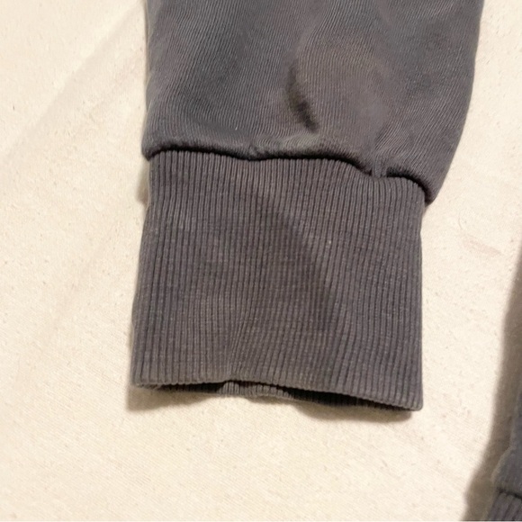 Brandalised Eleven Paris Banksy Grey Sweatshirt Small - Picture 13 of 16